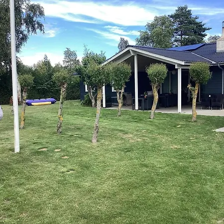 4 Star In Vaeggerlose Bøtø By